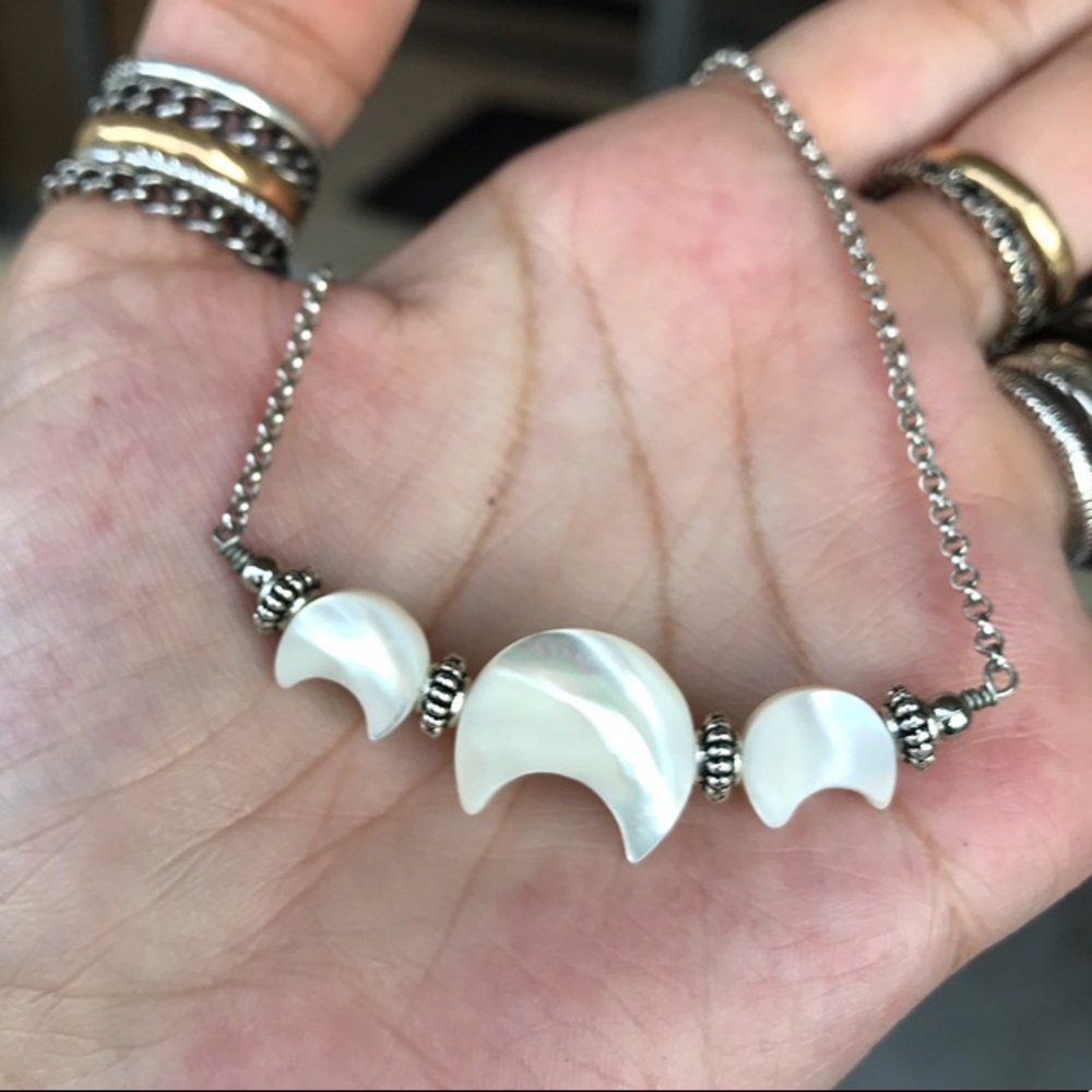 Moon pearl necklace . Genuine mother of pearl crecent moon charms boho necklace - Picture 5 of 7